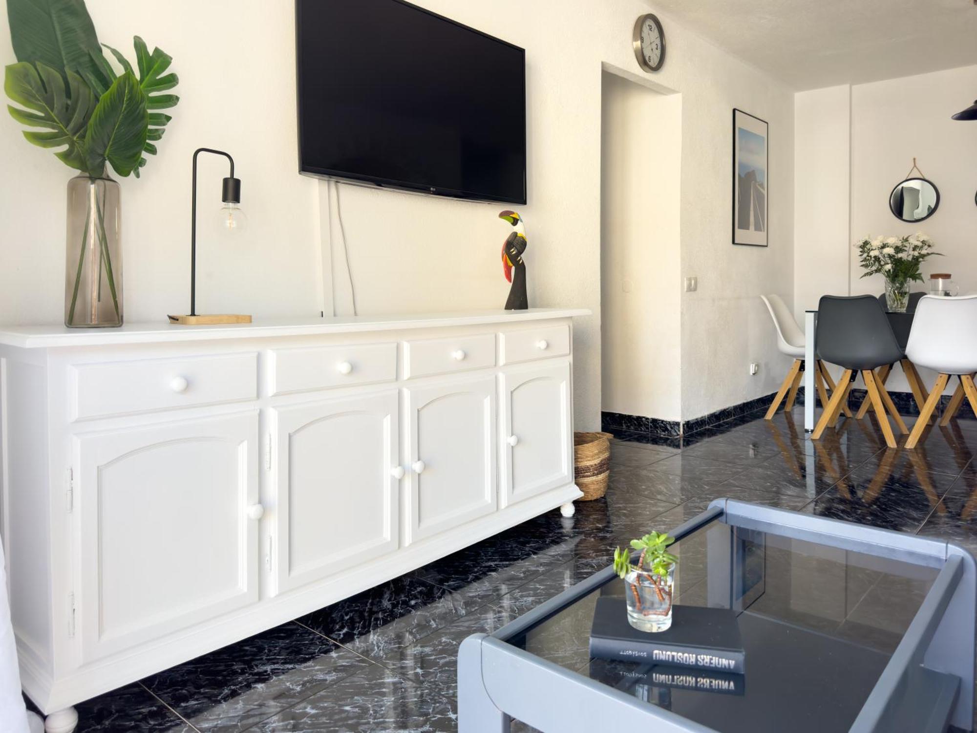 Amazing 3-Bedroom Apartment. Pool And Sea View! Los Cristianos  Kültér fotó